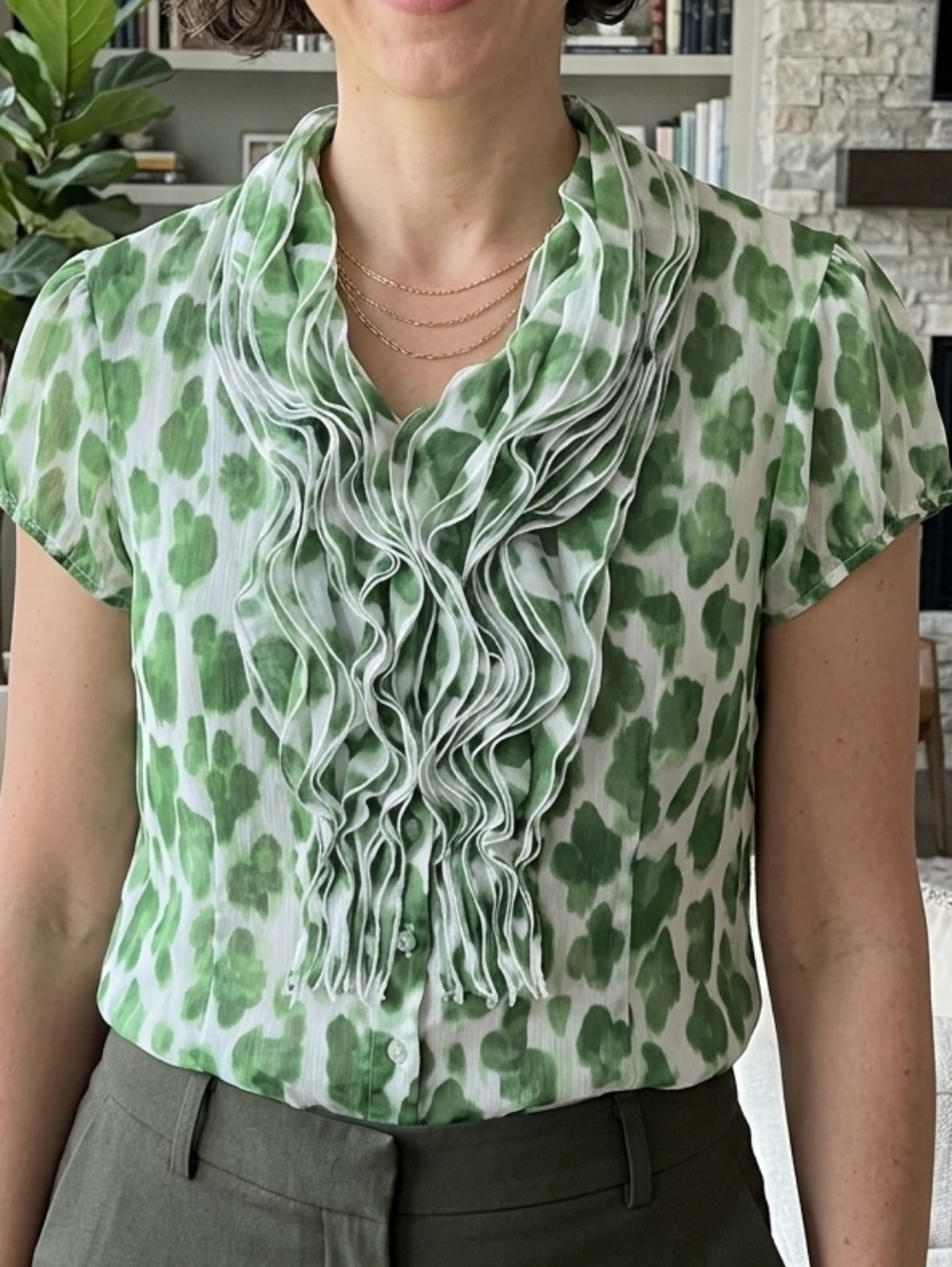 Milano Abstract Ruffle Front Blouse|Sheer Chiffon Top Size Large 100% Polyester